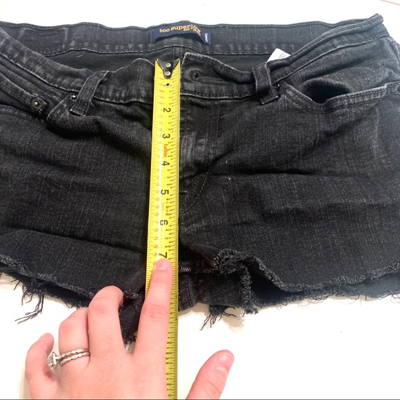 Levi’s Black Super slow Shorts - Picture 8 of 8